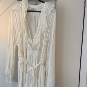 H&M Cream Ruffle V-Neck Long Sleeve Dress